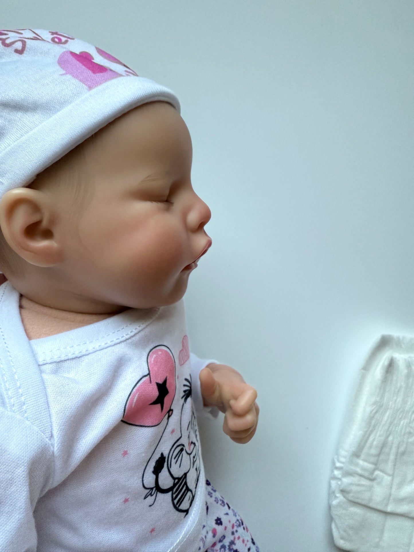 Reborn Baby Dolls That Lifelike -17 inch Full Body Silicone Sleeping Baby Girl Handmade Face Realistic Body Details for Children Gift