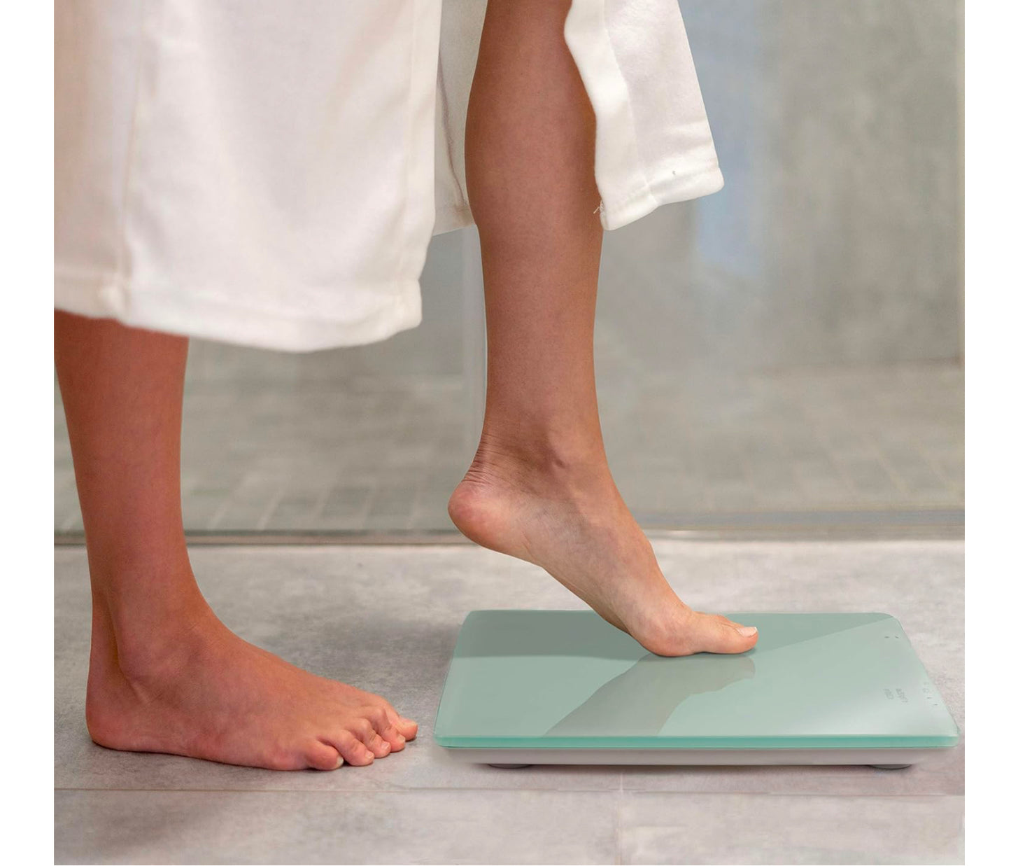JB8524 Deluxe Talking Scale. Digital Body Weight Talking Bathroom Scale, High Precision Measurements, Over 600 Pound Capacity Weight Scale. Extra-Large Display, Auto-Calibrated, Precision Balanced